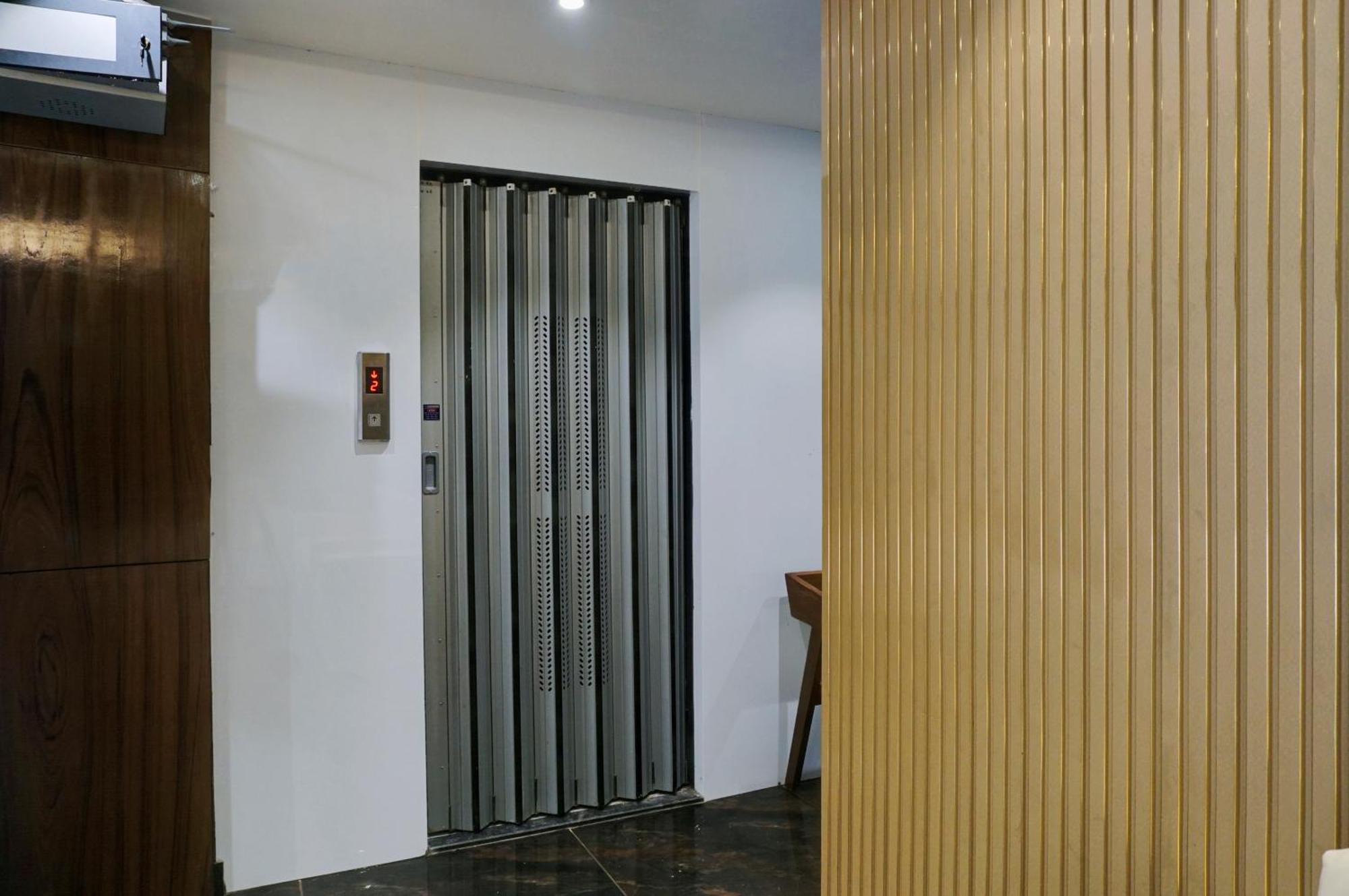 Hotel Sayba Executive Poona Buitenkant foto