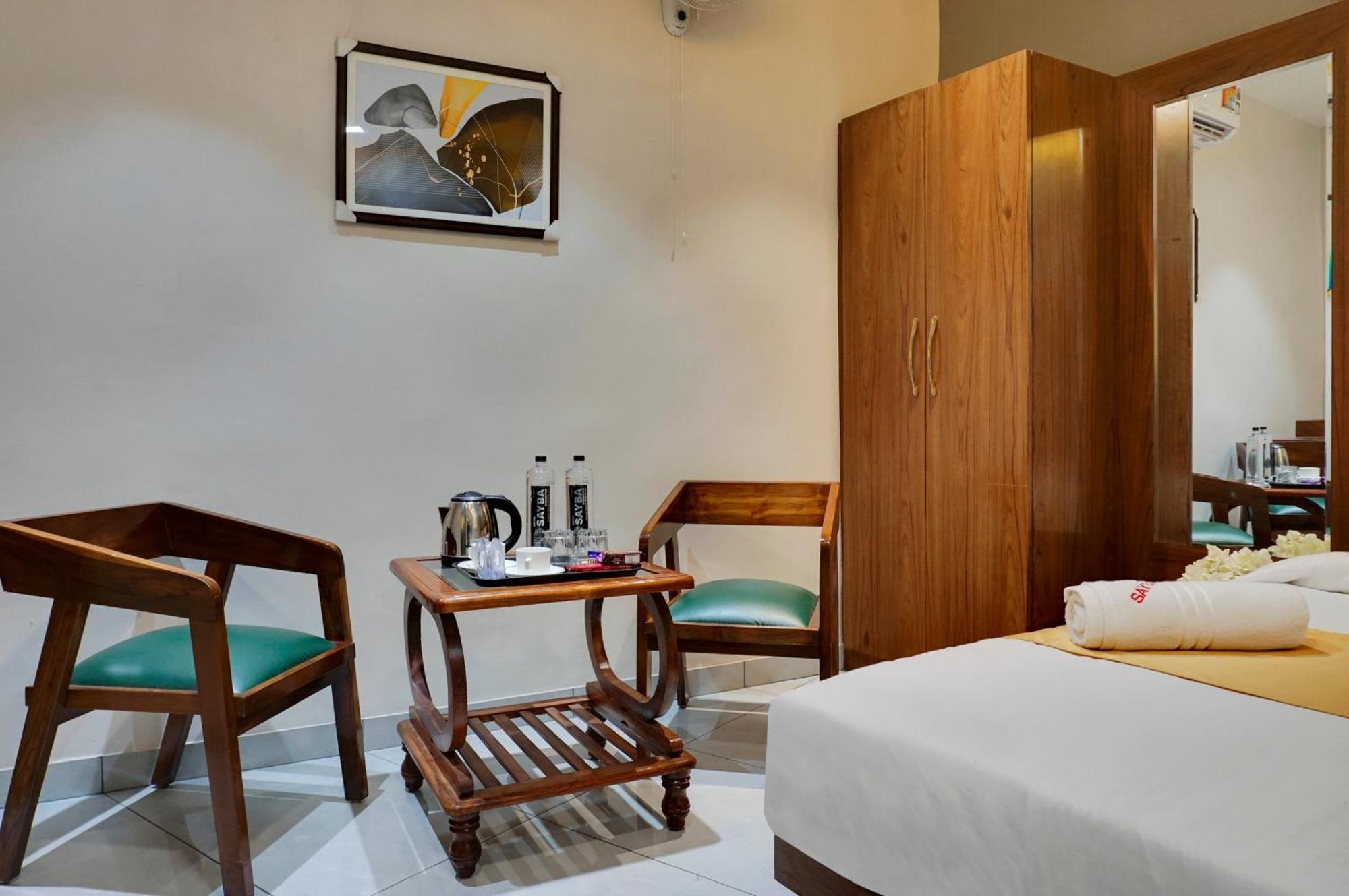 Hotel Sayba Executive Poona Buitenkant foto